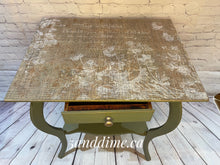 Load image into Gallery viewer, Vintage Parlor Table