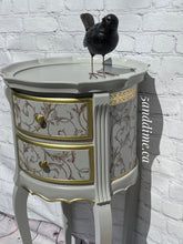 Load image into Gallery viewer, Italianate Accent Table