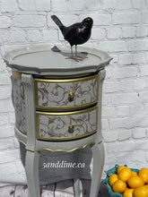 Load image into Gallery viewer, Italianate Accent Table