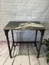 Load image into Gallery viewer, Nesting Tables (2)