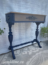 Load image into Gallery viewer, Spinnet Desk