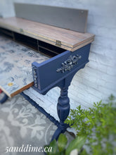 Load image into Gallery viewer, Spinnet Desk