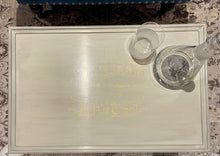 Load image into Gallery viewer, Vintage Duncan Phyfe Coffee Table