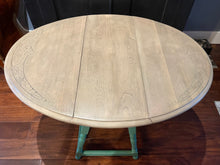 Load image into Gallery viewer, Drop Leaf Sample Table