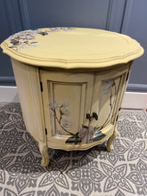 Load image into Gallery viewer, Magnolias Drum Table