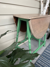 Load image into Gallery viewer, Drop Leaf Salesman Sample Table